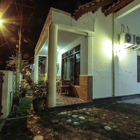 Griya Langen Guesthouse Yogyakarta Eksteriør bilde