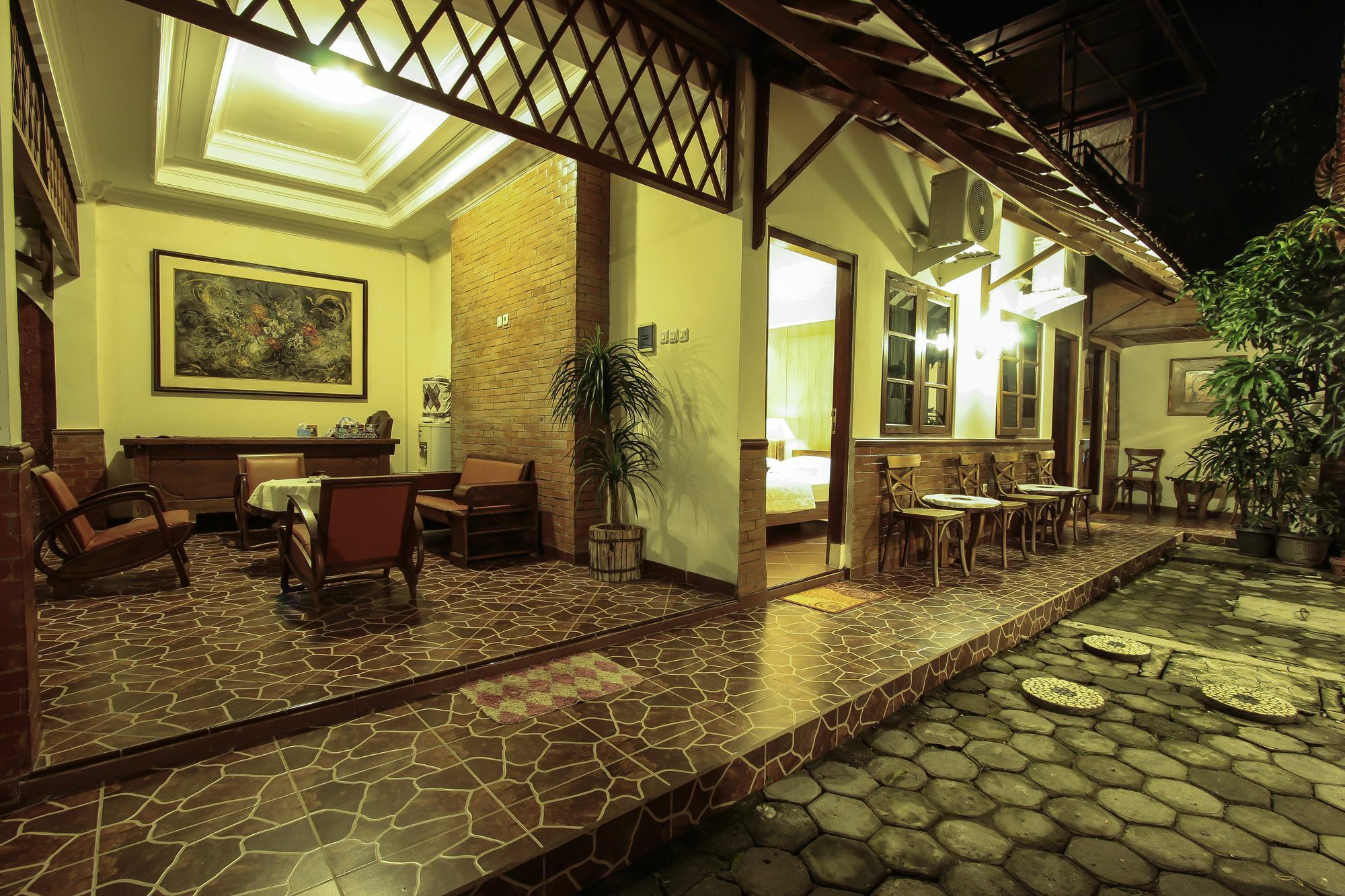 Griya Langen Guesthouse Yogyakarta Eksteriør bilde